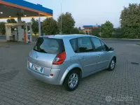Usata Renault Scénic III 110 CV (80 kW) 2009 Grigio Monovolume