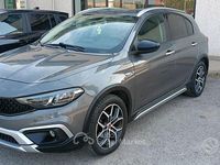 Occasion Fiat Tipo Cross 131 ch (96 kW) 2022 Gris SUV