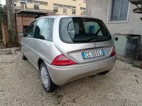 Usata Lancia Ypsilon 60 CV (44 kW) 2003 Grigio Utilitaria