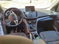 Usata Ford Kuga 120 CV (88 kW) 2015 Bianco SUV