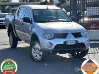 Usata Mitsubishi L200 Invite 136 CV (100 kW) 2009 Grigio Pick-up