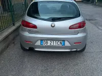 Usata Alfa Romeo 147 120 CV (88 kW) 2006 Grigio Utilitaria