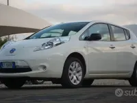 Usata Nissan Leaf Visia 80 kW (109 CV) 2015 Bianco Utilitaria