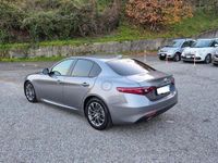 Usata Alfa Romeo Giulia Business 150 CV (110 kW) 2018 Grigio Berlina
