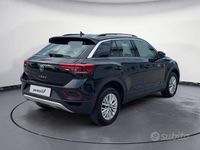 Usata VW T-Roc Life 116 CV (85 kW) 2024 Nero SUV