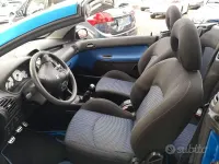 Usata Peugeot 206 CC 109 CV (80 kW) 2001 Cabrio