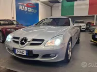 Usata Mercedes SLK350 272 CV (200 kW) 2005 Grigio Cabrio