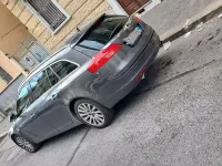 Usata Opel Insignia 220 CV (161 kW) 2010 Station wagon