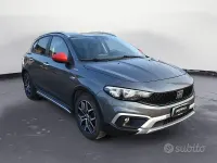 Usata Fiat Tipo Cross 131 CV (96 kW) 2023 Grigio Berlina