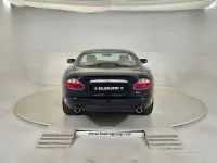 Usata Jaguar XKR 363 CV (266 kW) 2002 Blu scuro Coupé
