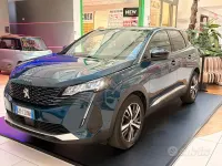 Usata Peugeot 3008 GT 131 CV (96 kW) 2023 Verde SUV