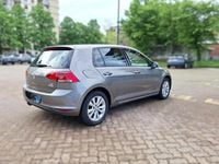 Usado VW Golf VII Highline 125 CV (91 kW) 2015 Gris Berlina