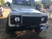 Usata Land Rover Defender 122 CV (89 kW) 2008 Bianco Station wagon