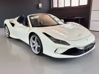 Usata Ferrari F8 721 CV (530 kW) 2021 Bianco avus Cabrio