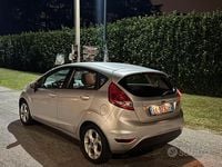 Usata Ford Fiesta Titanium 60 CV (44 kW) 2012 Grigio Utilitaria