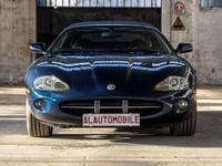 Usata Jaguar XK8 284 CV (208 kW) 2000 Blu Cabrio