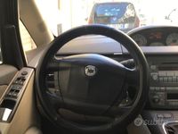 Usata Lancia Musa 101 CV (74 kW) 2006 Marrone Monovolume