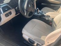 Usata BMW 318 Advantage 150 CV (110 kW) 2016 Marrone Station wagon