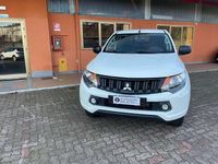 Usata Mitsubishi L200 Invite 154 CV (113 kW) 2019 Bianco Pick-up