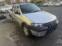 Usata Fiat Strada 95 CV (69 kW) 2006 Argento Pick-up