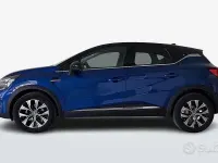 Usata Renault Captur Techno 101 CV (74 kW) 2023 Blu chiaro SUV