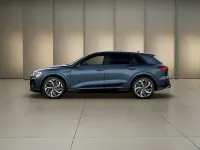 Usata Audi Q8 e-tron S-Line 300 kW (408 CV) 2024 Blu plasma metallizzato SUV