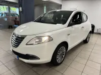 Usata Lancia Ypsilon Silver 69 CV (50 kW) 2013 Bianco Utilitaria