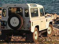 Gebraucht Land Rover Defender 122 PS (89 kW) 2010 Grau Kombi