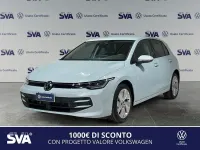 Nuova VW Golf VIII 150 CV (110 kW) 2025 Crystal ice blue metallizzato Berlina