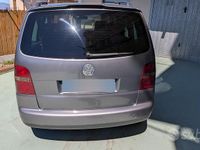 Begagnad VW Touran 140 HK (102 kW) 2004 Grå Minibuss