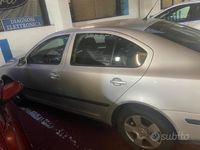 Usado Skoda Octavia Ambiente 102 CV (75 kW) 2006 Gris Berlina