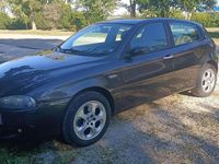 Usata Alfa Romeo 147 120 CV (88 kW) 2006 Nero Utilitaria