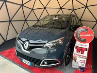 Usata Renault Captur Iconic 90 CV (66 kW) 2016 Grigio SUV