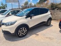 Usata Renault Captur Intens 90 CV (66 kW) 2017 Beige SUV