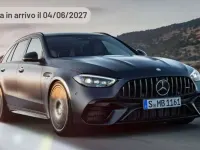 Usata Mercedes C43 AMG Premium Plus 421 CV (309 kW) 2024 Argento Station wagon