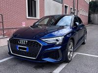 Usata Audi A3 S-Line 150 CV (110 kW) 2024 Blu Berlina
