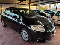 Usata Toyota Auris 89 CV (65 kW) 2007 Nero Utilitaria