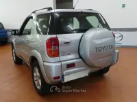 Usata Toyota RAV4 116 CV (85 kW) 2002 Argento SUV