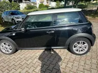 Usata Mini Cooper D 111 CV (81 kW) 2011 Nero Utilitaria