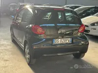 Usata Toyota Aygo 68 CV (50 kW) 2009 Nero Utilitaria