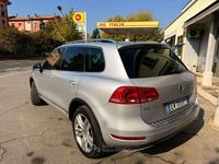 Usata VW Touareg 204 CV (150 kW) 2014 Argento SUV