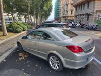 Usata Opel Astra Cabriolet Cosmo 116 CV (85 kW) 2007 Argento Cabrio