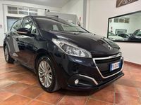 Usata Peugeot 208 Allure 74 CV (54 kW) 2017 Viola Utilitaria