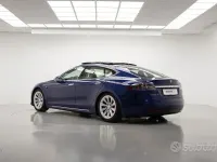 Usata Tesla Model S Performance 580 kW (789 CV) 2018 Blu Utilitaria