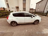 Usata Peugeot 3008 115 CV (84 kW) 2012 Bianco Station wagon