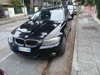 Usata BMW 318 143 CV (105 kW) 2010 Nero Station wagon