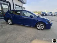 Usata Toyota Corolla Active 122 CV (89 kW) 2019 Blu Berlina