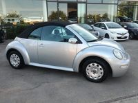Usata VW New Beetle 104 CV (76 kW) 2005 Argento Utilitaria