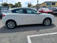 Usata Alfa Romeo Giulietta Progression 120 CV (88 kW) 2010 Bianco Utilitaria