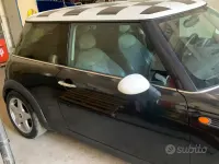 Usata Mini Cooper 116 CV (85 kW) 2004 Nero Utilitaria